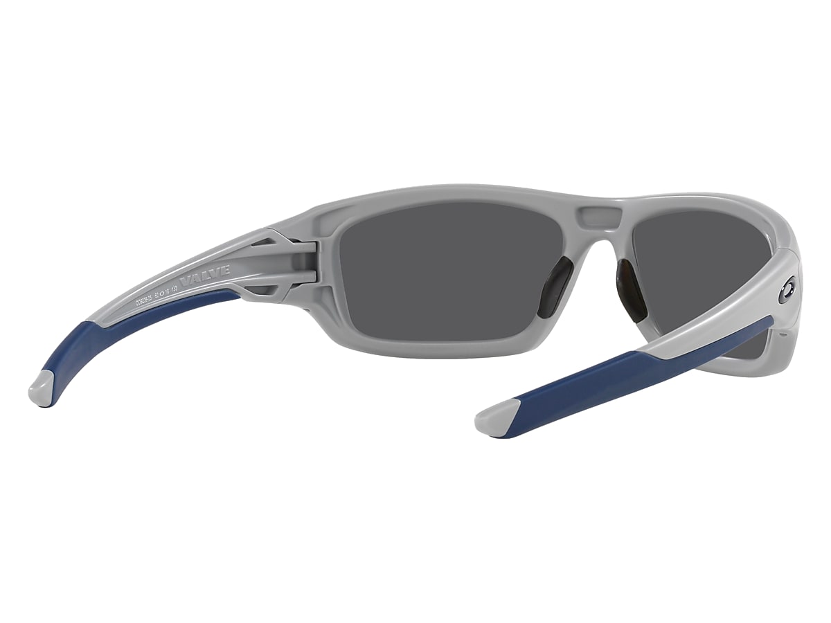 Sunglasses Oakley OO9236 Valve® | Free Shipping | Glasses.com®