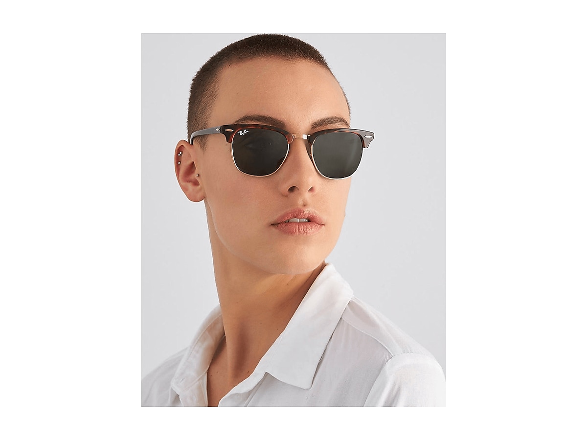 Ray ban clearance clubmaster tortoise sunglasses