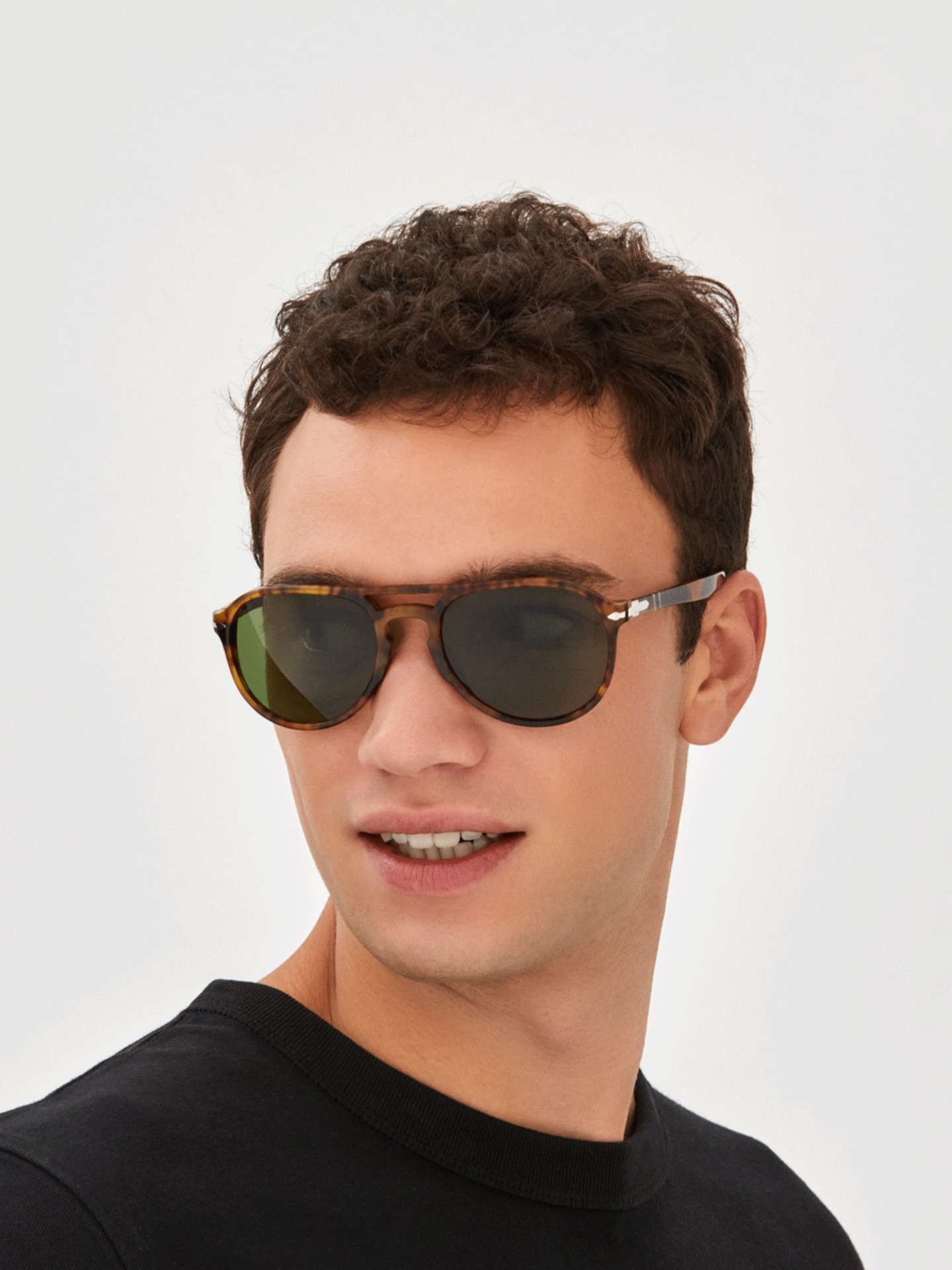 Nauwkeurigheid Zo snel als een flits Bekwaam Persol Caffe' Sunglasses | Glasses.com® | Free Shipping