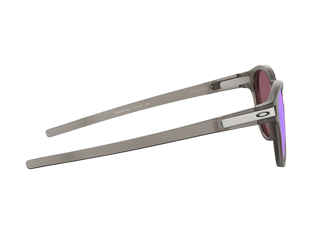 Sunglasses Oakley OO9265 Latch™ | Free Shipping | Glasses.com® Sunglasses Oakley OO9265 Latch™ | Free Shipping | Glasses.com®