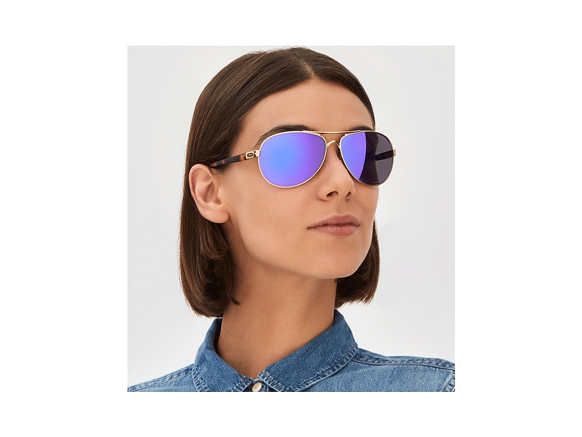 Sunglasses Oakley OO4079 Feedback | Free Shipping | Glasses.com® Sunglasses Oakley OO4079 Feedback | Free Shipping | Glasses.com®